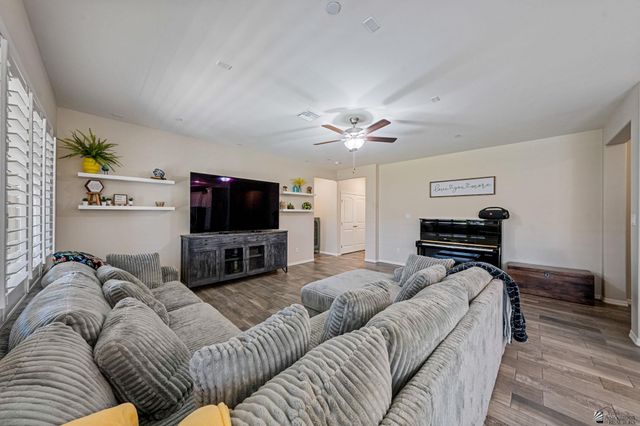 6051 E Morning Ln, Yuma, AZ 85365