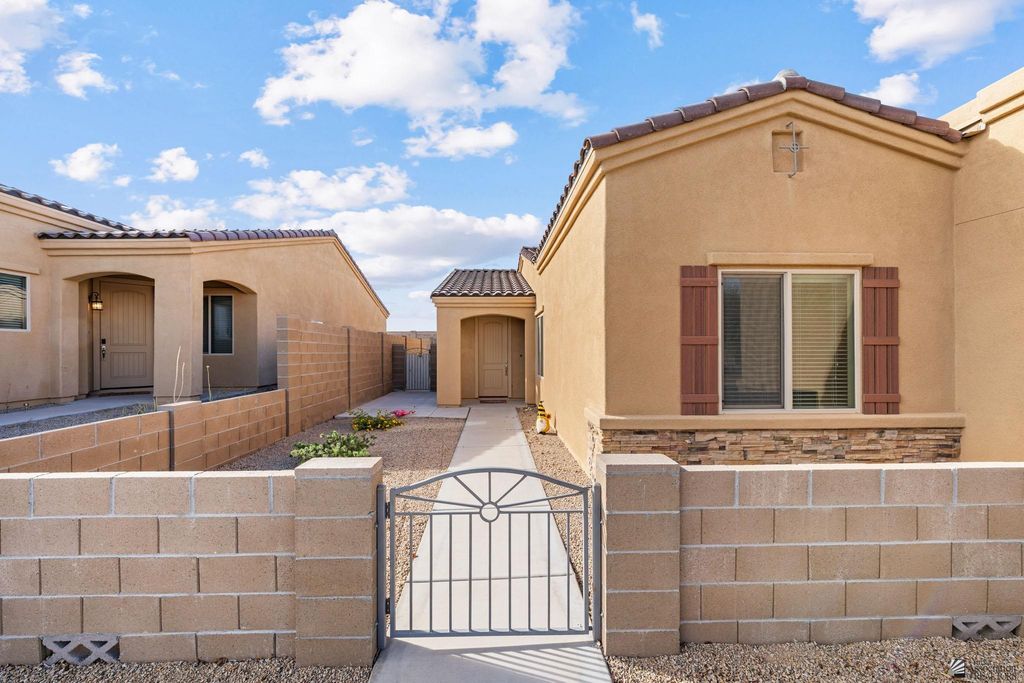 6051 E Morning Ln, Yuma, AZ 85365