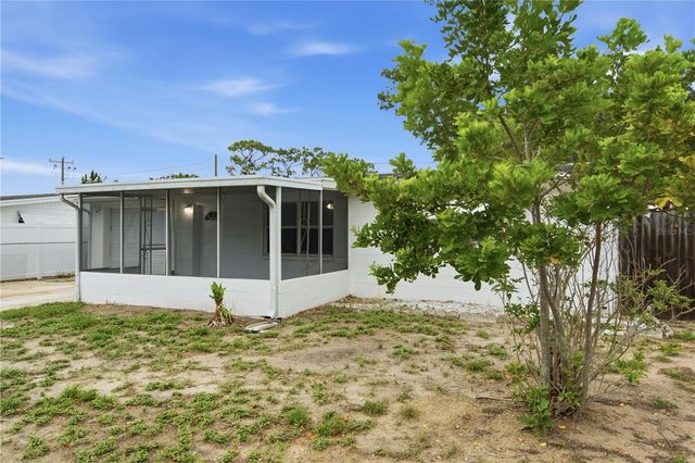 2122 HOLIDAY DRIVE, Holiday, FL 34691