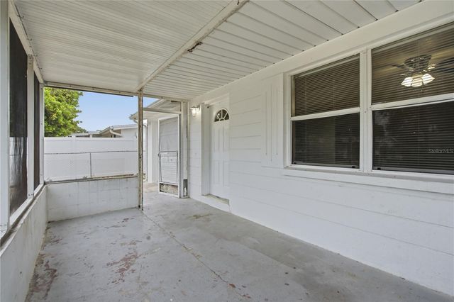 2122 HOLIDAY DRIVE, Holiday, FL 34691