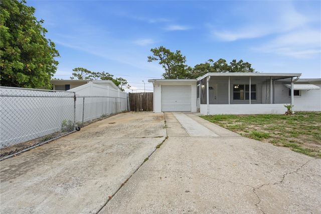 2122 HOLIDAY DRIVE, Holiday, FL 34691
