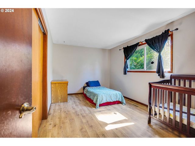 3999 Ne TIMBER, Silverton, OR 97381