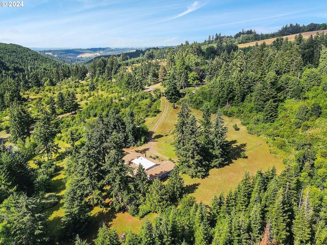 3999 Ne TIMBER, Silverton, OR 97381