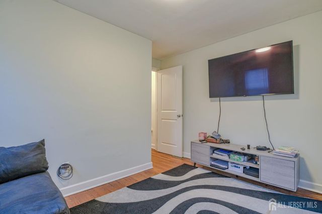 186 Prigmore Street, East Brunswick, NJ 08816