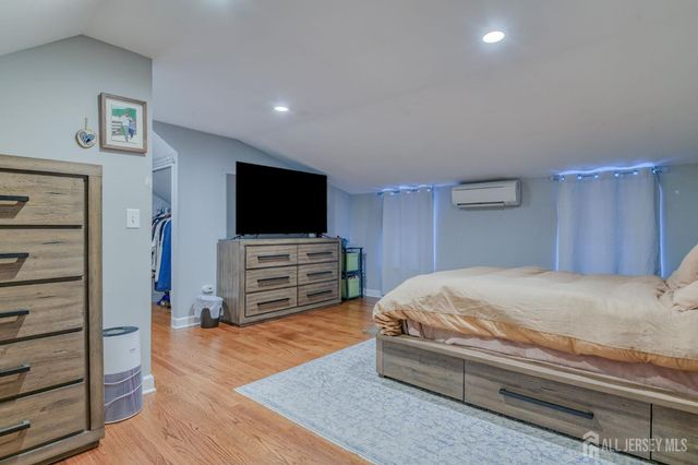 186 Prigmore Street, East Brunswick, NJ 08816