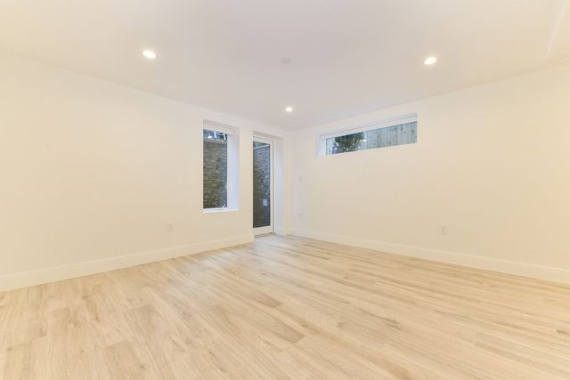 123 Walden Street 123, Cambridge, MA 02140
