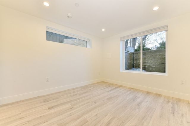 123 Walden Street 123, Cambridge, MA 02140