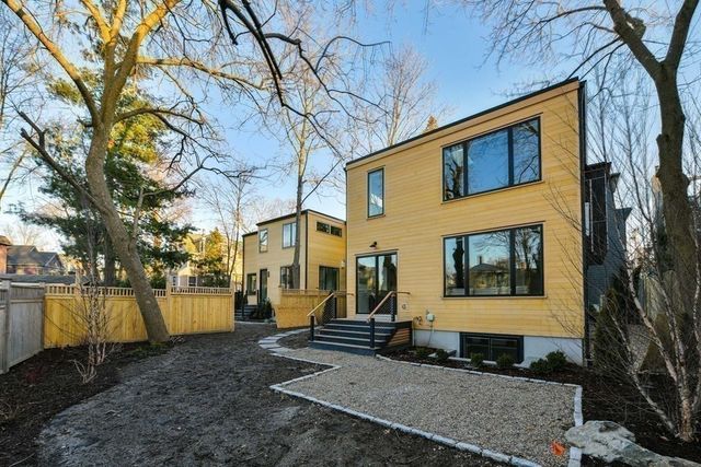123 Walden Street 123, Cambridge, MA 02140