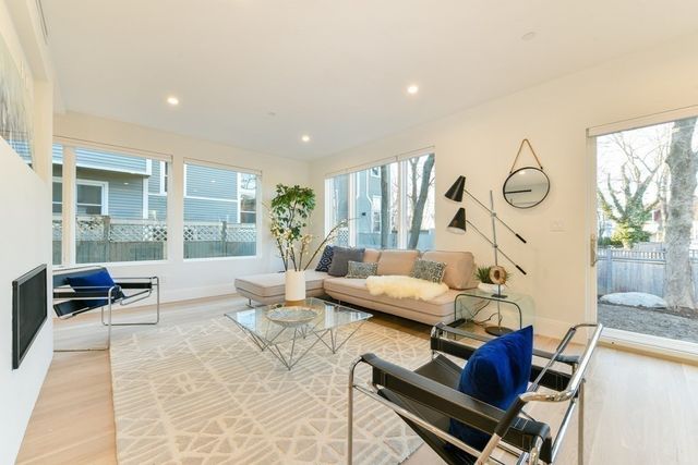 123 Walden Street 123, Cambridge, MA 02140