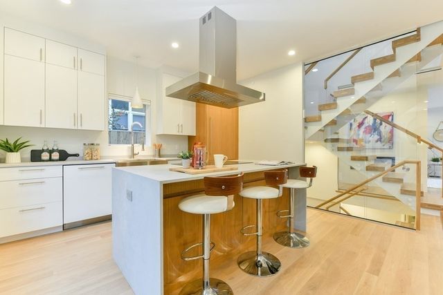 123 Walden Street 123, Cambridge, MA 02140