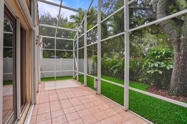 15298 SW 49th Street, Davie, FL 33331