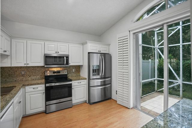15298 SW 49th Street, Davie, FL 33331