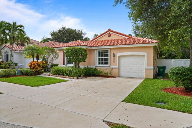 15298 SW 49th Street, Davie, FL 33331