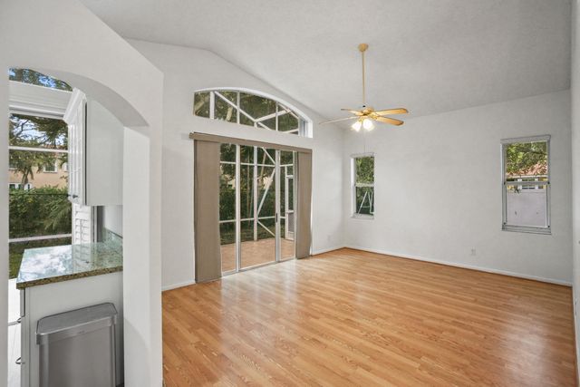 15298 SW 49th Street, Davie, FL 33331