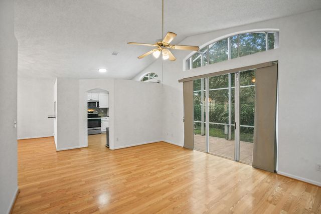 15298 SW 49th Street, Davie, FL 33331