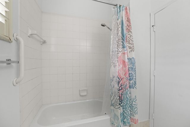 15298 SW 49th Street, Davie, FL 33331