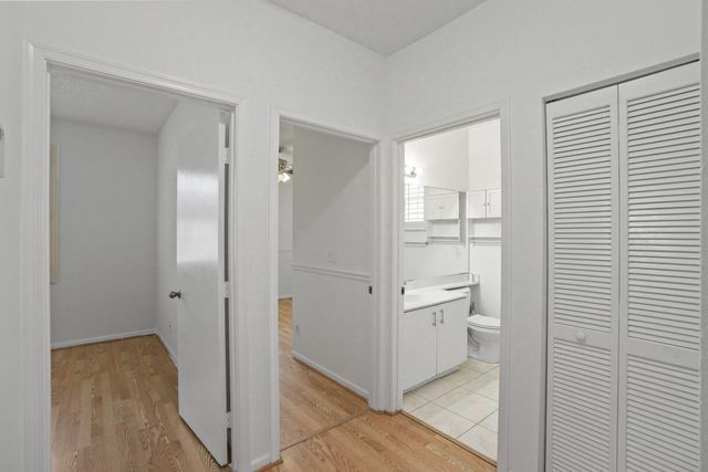 15298 SW 49th Street, Davie, FL 33331