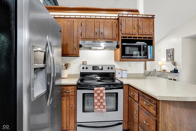 289 Saint Charles Way, Whiteland, IN 46184