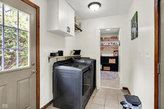 289 Saint Charles Way, Whiteland, IN 46184