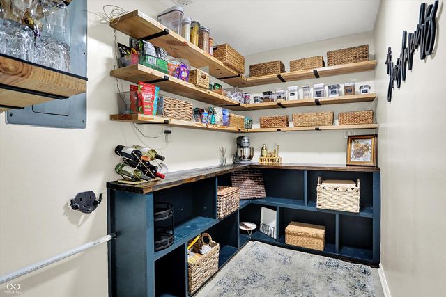 289 Saint Charles Way, Whiteland, IN 46184