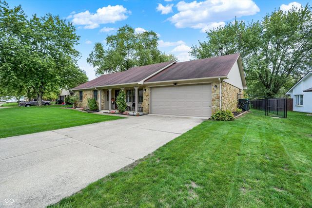 289 Saint Charles Way, Whiteland, IN 46184