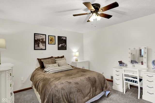 289 Saint Charles Way, Whiteland, IN 46184