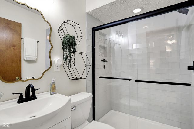 289 Saint Charles Way, Whiteland, IN 46184