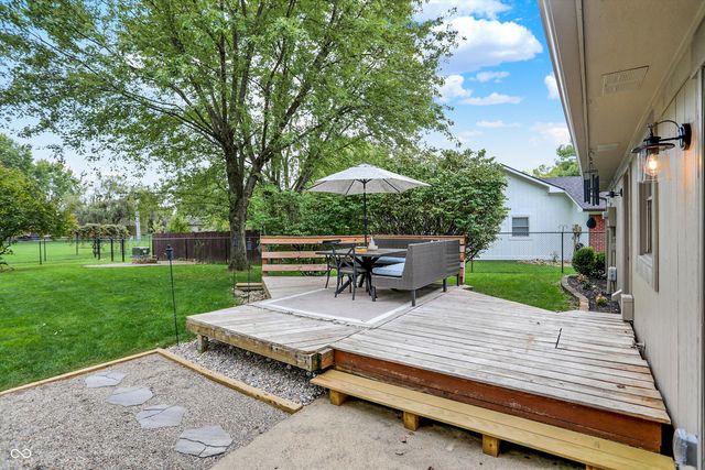 289 Saint Charles Way, Whiteland, IN 46184