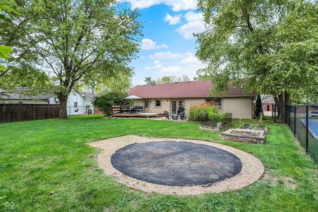 289 Saint Charles Way, Whiteland, IN 46184