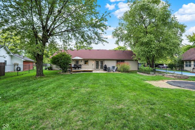 289 Saint Charles Way, Whiteland, IN 46184