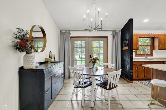 289 Saint Charles Way, Whiteland, IN 46184