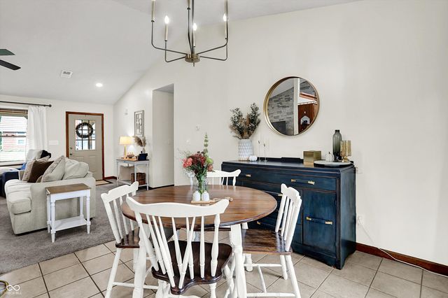 289 Saint Charles Way, Whiteland, IN 46184