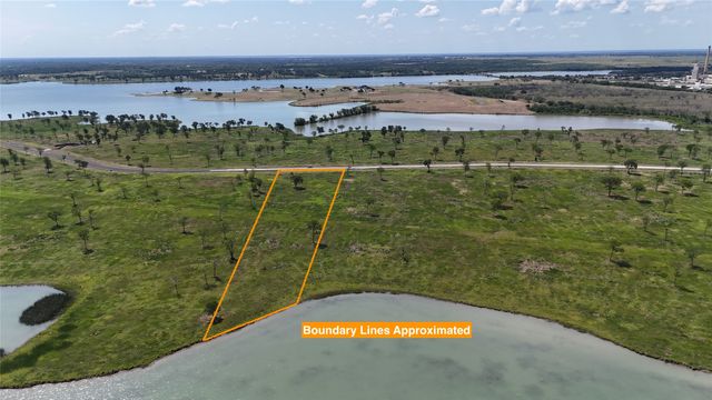 197 Waterfront Club Drive, Corsicana, TX 75110