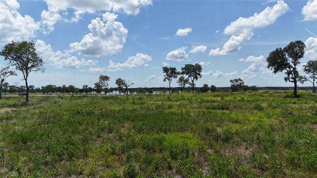197 Waterfront Club Drive, Corsicana, TX 75110