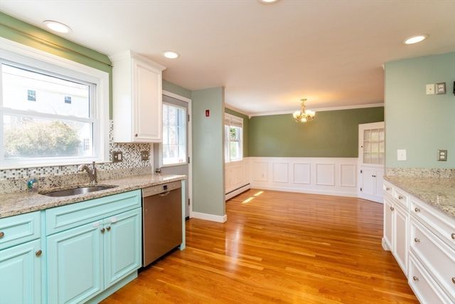 4 Clearview Dr, Milford, MA 01757
