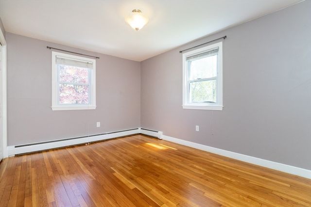 4 Clearview Dr, Milford, MA 01757