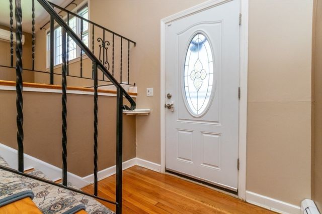 4 Clearview Dr, Milford, MA 01757