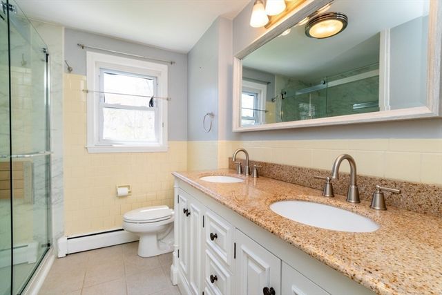 4 Clearview Dr, Milford, MA 01757