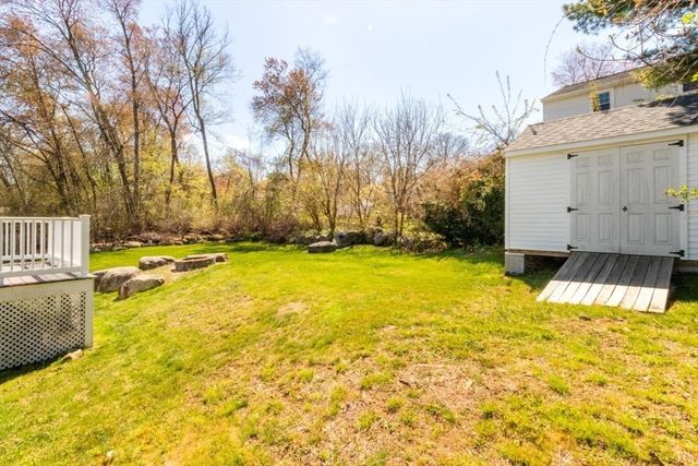 4 Clearview Dr, Milford, MA 01757
