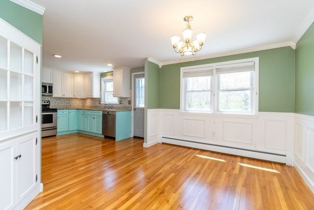 4 Clearview Dr, Milford, MA 01757