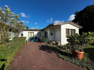 2049 SW 60th Ct 1, Miami, FL 33155