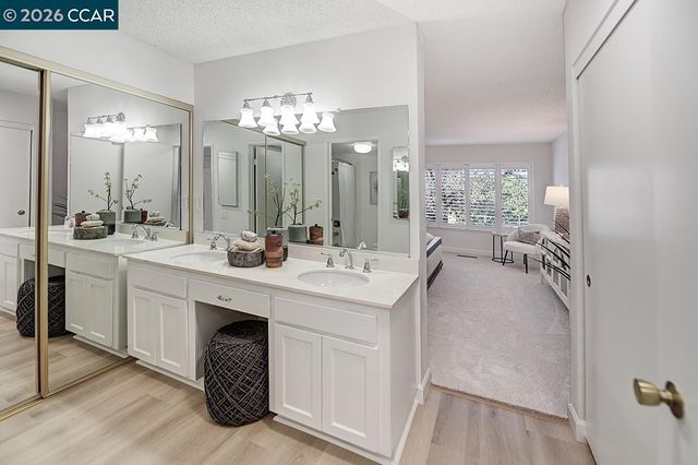 3210 Rossmoor Pkwy 4, Walnut Creek, CA 94595