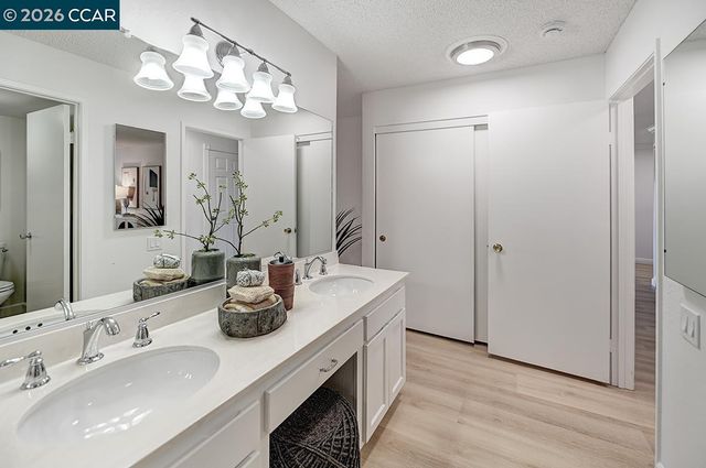 3210 Rossmoor Pkwy 4, Walnut Creek, CA 94595