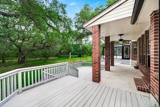 2925 BENT TREE DR, Schertz, TX 78154