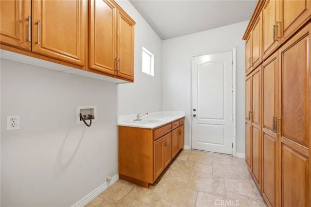 5640 Queen Palms, Riverside, CA 92506