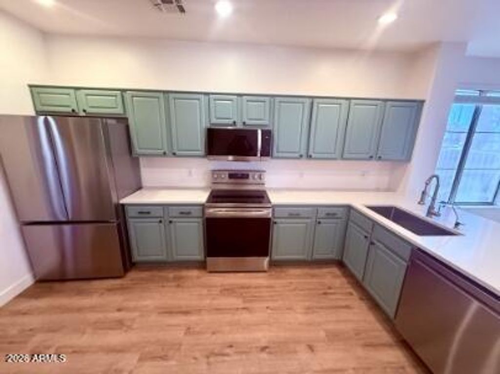 5415 E MCKELLIPS Road 114, Mesa, AZ 85215