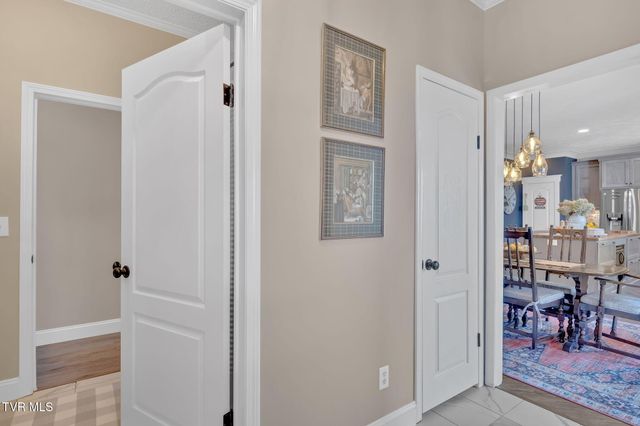 4886 Eagle Pointe Drive, Kingsport, TN 37664