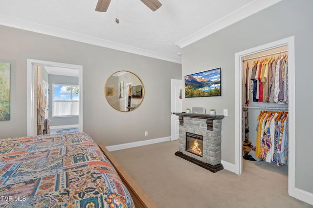4886 Eagle Pointe Drive, Kingsport, TN 37664