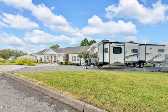 4886 Eagle Pointe Drive, Kingsport, TN 37664