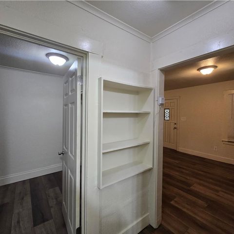 5251 N State Street, Fresno, CA 93722